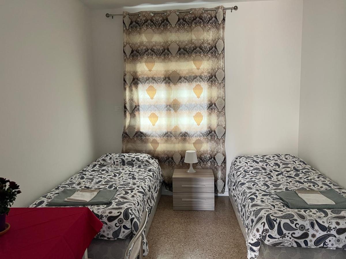 פאדובה Casa Roma Rooms& Apartmens מראה חיצוני תמונה